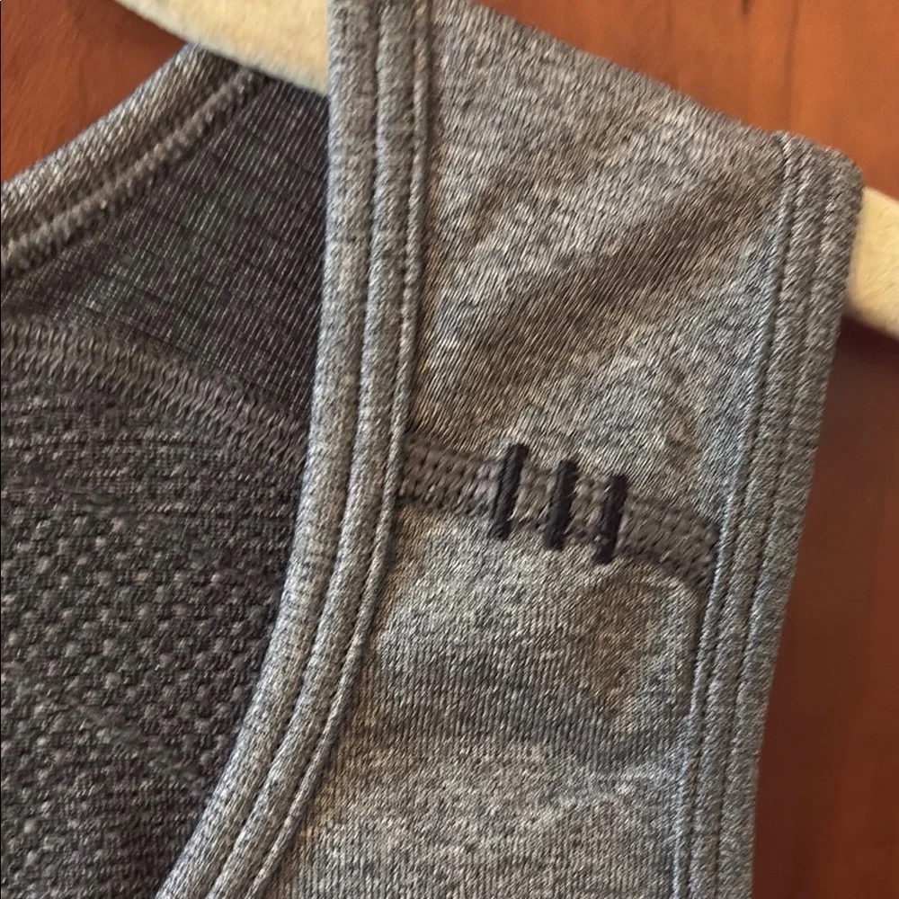 Lululemon Men’s Gray Tank Top - Picture 4 of 7